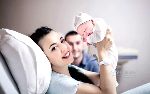 Onunla İlk Anlarınız